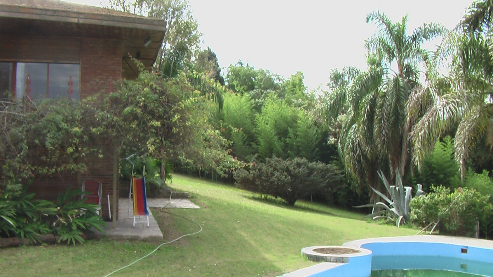 CASA EN VENTA  CON SALIDA AL RIO