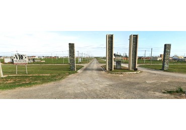 Venta de lote en Villa Don Carlos